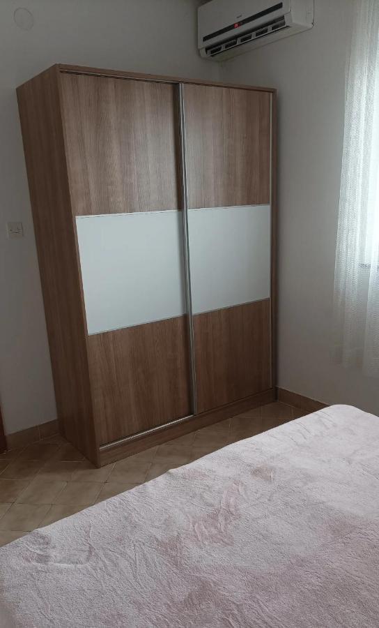 פונאנט Family Apartments Tomy מראה חיצוני תמונה