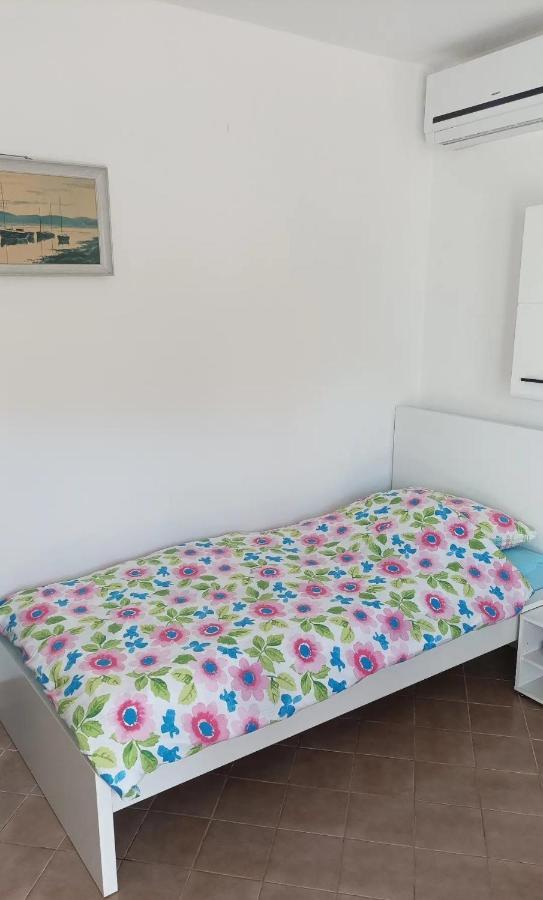 פונאנט Family Apartments Tomy מראה חיצוני תמונה